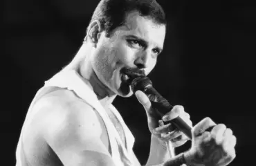 Freddie Mercuryn taidekokoelma huutokaupataan – arvo yli 10 miljoonaa!