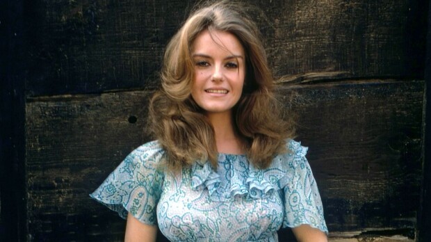 Tunteita ja tuoksuja -tähti Sharon Farrell on kuollut Sharon Farrell, 1970. ph: Ron Thal / TV Guide / courtesy Everett Collection