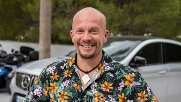 Uutuuskirja: Näin Henry Aflecht päätyi vankilasta televisioon Henry Aflecht
