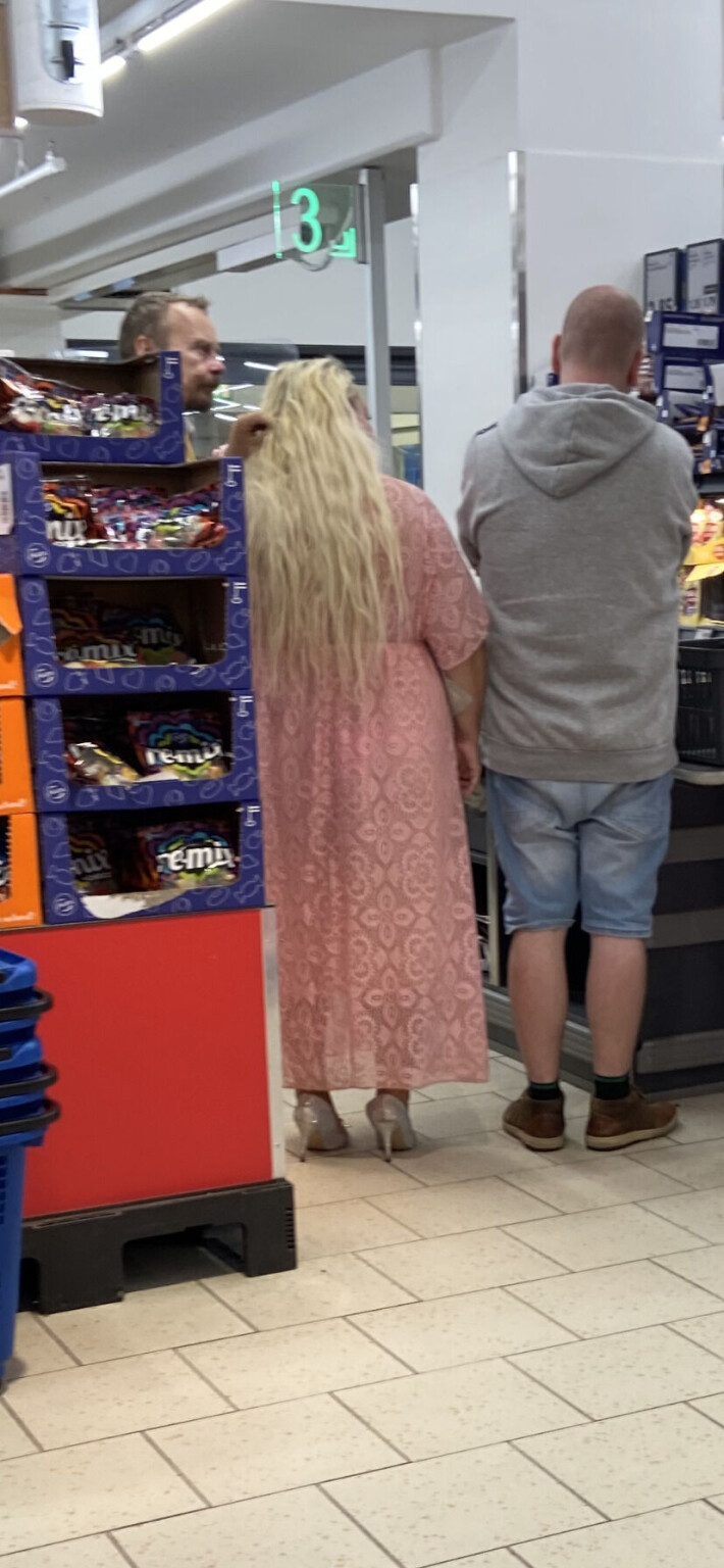 Tuksu ja Veijo ovat venkslanneet on-off suhteessa jo pitkään. Tuksu ja Veijo ovat venkslanneet on-off suhteessa jo pitkään.