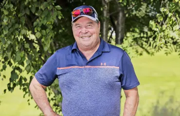 Tiesitkö? Markku Aro on asunut Kirkan naapurissa – viskipulloja vaihdettiin parvekkeen kautta