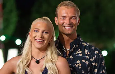 Love Island -tähdet: Yllätyskihlat!