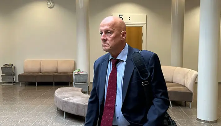 Syyte: prikaatikenraali Mauri Koskelan luvattomat aseet löytyivät kotietsinnän yhteydessä