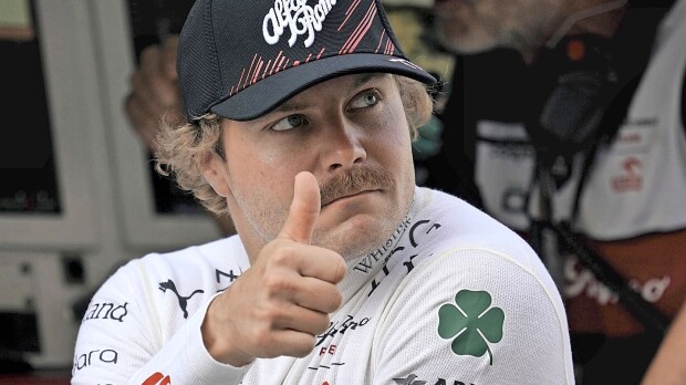 Oho! Valtteri Bottas tarjosi ruhtinas Albertille alkoholia - kuva!