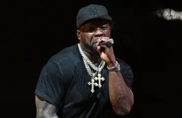 Mitä ihmettä? Räppäri 50 Cent haluaa päälleen rintaliivejä