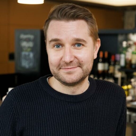 Joonas tähdittää Kirjurinluodon kesäteatterissa ensi kesänä nähtävää Vaimoni on toista maata -komedianäytelmää. Hänen rinnallaan näyttämöllä nähdään Maria Kuusiluoma, Jenni Kokander sekä Miika Muranen. Joonas Nordman