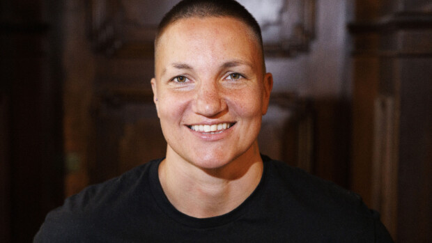 Juonittelupelit eivät sovi Elina Gustafssonille: 'Taannun teinimoodiin'