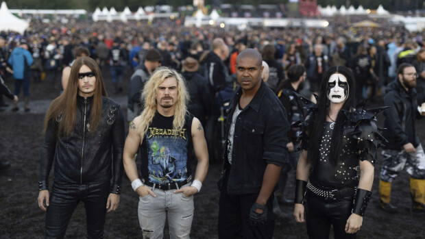 Hevi reissu -elokuvalle jatkoa - uutuuselokuva kuvattiin haastavissa olosuhteissa Wacken Open Air -festivaaleilla