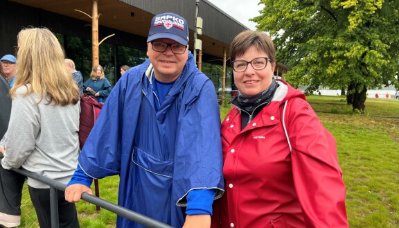 Juha-Matti Kautonen ja Tanja Hildén olivat mielissään presidentin kävelytempauksesta.
