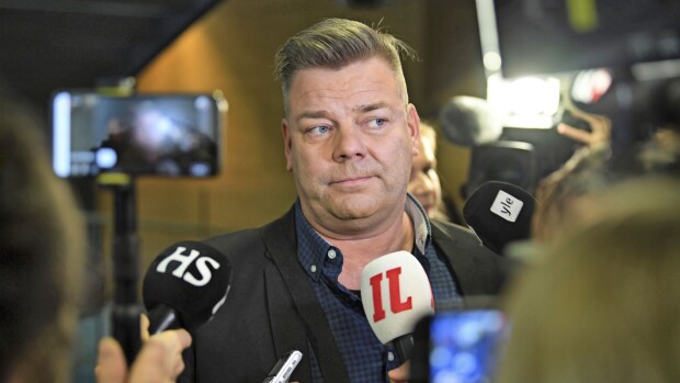 Uutuuskirja: Jari Sillanpään rattikäry paljasti lapsipornoringin: ”Materiaali oli sairasta”