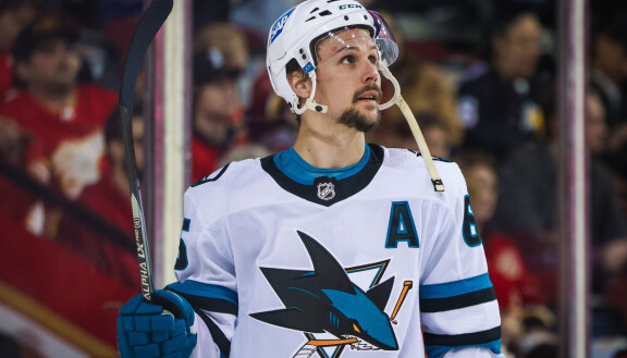 San Jose Sharksia edustanut Karlsson kaupattiin tänä kesänä Pittsburgh Penguinsiin.