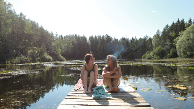 Finlandia-palkittu Valoa valoa valoa -romaaniin perustuva elokuva saa ensi-iltansa lokakuussa