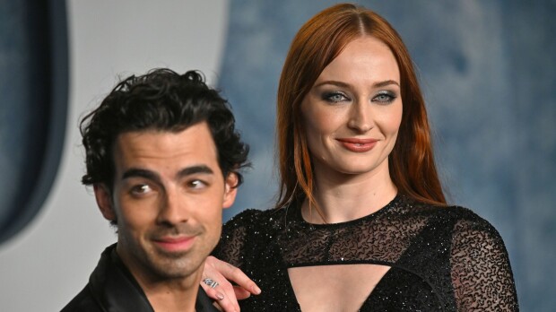 Erosoppa sakenee! Sophie Turner haastoi Joe Jonaksen oikeuteen – tässä syy