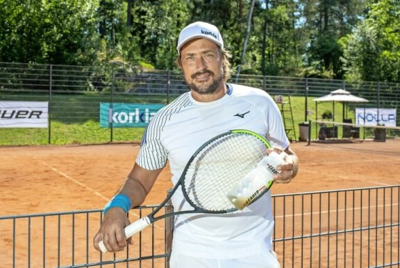 Teemu Selänne on poikkeuksellinen rapu, sillä häntä ei voi laiskaksi urheilijaksi syyttää. Teemu Selänne