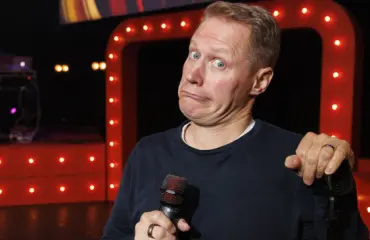 Kansalaiset kummastelevat: miksi Jarkko Tammisen show ja tv-sarja käynnistyvät samaan aikaan? Imitaattorilta suoraa puhetta Seiskalle