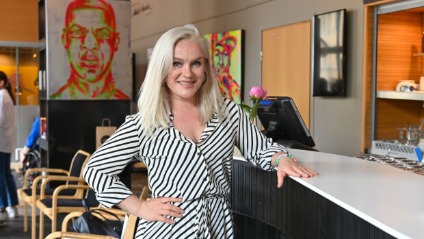 Uusi ura! Nylon Beatin Jonna työskentelee televisiosta tutun julkkiksen perustamassa ravintolassa