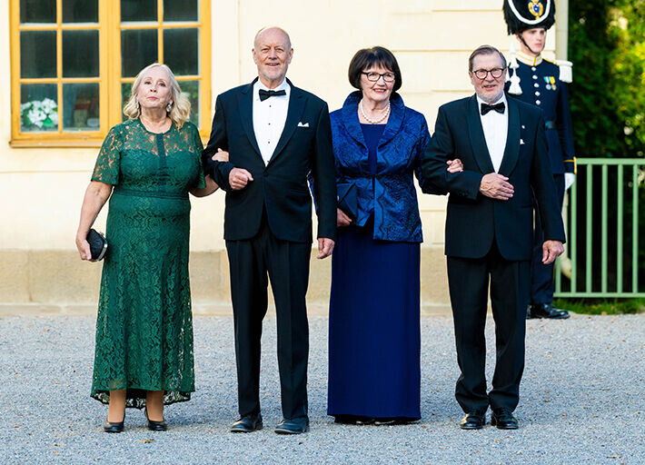 Illan 'tavikset' olivat prinsessa Sofian vanhemmat Marie ja Erik Hellqvist sekä prinssi Danielin vanhemmat Ewa ja Olle Westling. Illan 'tavikset' olivat prinsessa Sofian vanhemmat Marie ja Erik Hellqvist sekä prinssi Danielin vanhemmat Ewa ja Olle Westling.