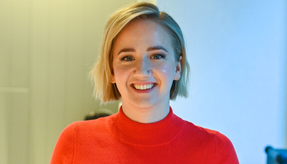Anniina on tällä hetkellä äitiyslomalla Puoli seitsemän -ohjelmasta.