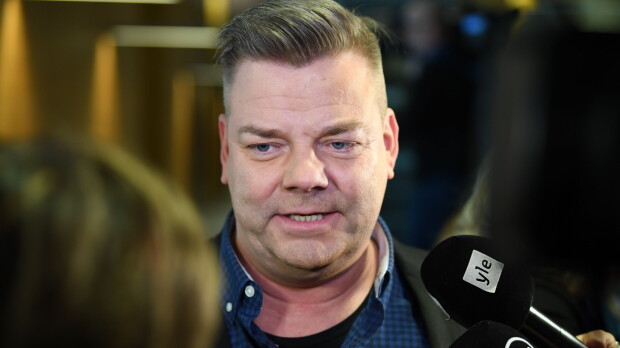 Jo toinen keikka peruttu - näin Jari Sillanpää kommentoi