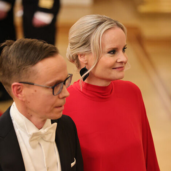 Riikka Purran erikoinen somekäytös hämmentää riikka purra ja mikko välimaa