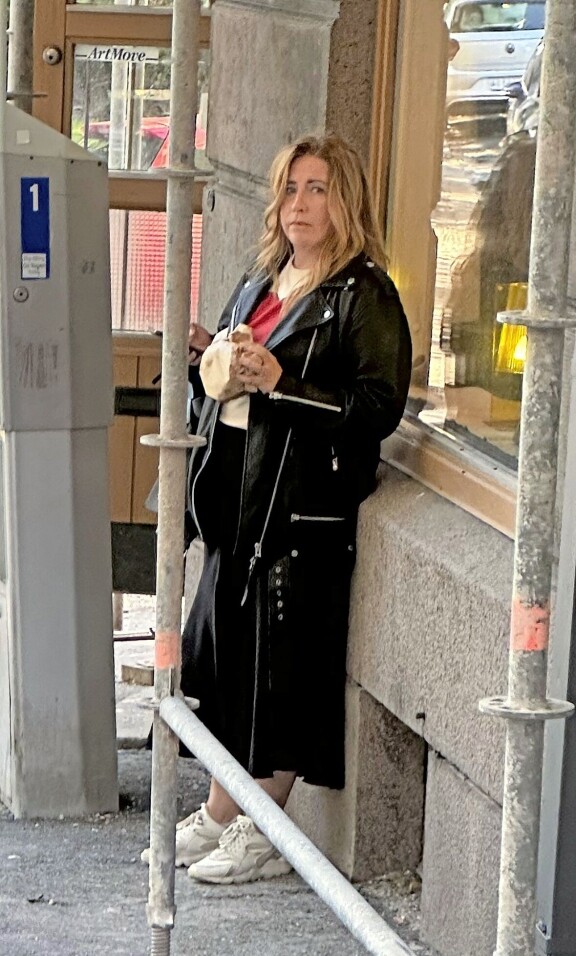 Jenni Pääskysaari lepuutti raksalla – kuva
