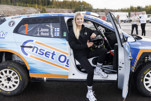 Janni on kivunnut vain reilussa vuodessa testikartturista rallin MM-sarjaan.