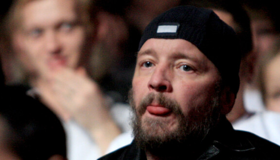 Simo Rantalainen ryöpyttää uutuuskirjassaan rajusti ex-kollegaansa Jari Sarasvuota.