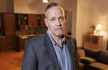 Salkkarit-näyttelijä Timo Jurkka kiidätettiin Saksassa sairaalaan: ”Lääkäri sanoi, että voin kuolla, jos palaan lavalle”