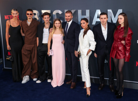 Brooklyn Beckham (toinen oikealta) täytti maanantaina 25 vuotta.