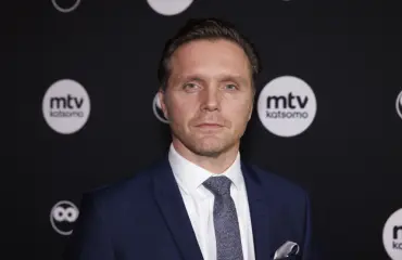 Pelle Heikkilä ei käyttänyt stuntteja Estonia-sarjan kuvauksissa: "Se oli todella raskasta"