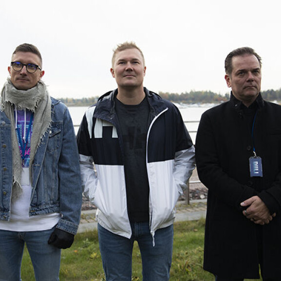 – Pidän Atteen yhteyttä. Hän on hauska kaveri ja kova tekijä. Akin kanssa olen tekemisissä päivittäin, Mikko kertoo. Diili