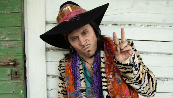 Jaksossa tavataan myös muita Hanoi Rocks -miehiä kuten ”Andy McCoy”.