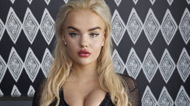 Erovihjailua ja nyrkkien heiluttelua! Iida Vainiolta hämmentävä päivitys: ”Mitä v*ttua”