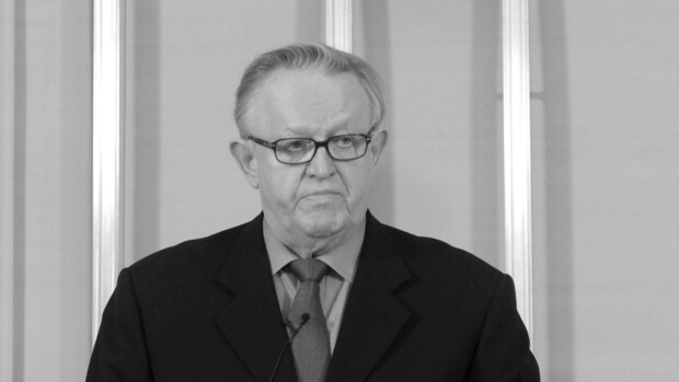 Sauli Niinistöltä herkkä viesti Martti Ahtisaaren Eeva-leskelle ja Marko-pojalle