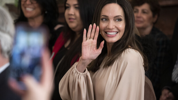 Angelina Jolien veli kielaroi intohimoisesti siskoaan – tältä hän näyttää nykyään