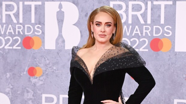 Adele laittoi korkin kiinni - jo kolme kuukautta ilman alkoholia
