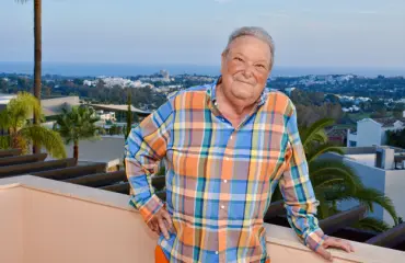 Pizzakeisari Dennis Rafkin paljastaa: Salasin asuntokaupan vaimolta