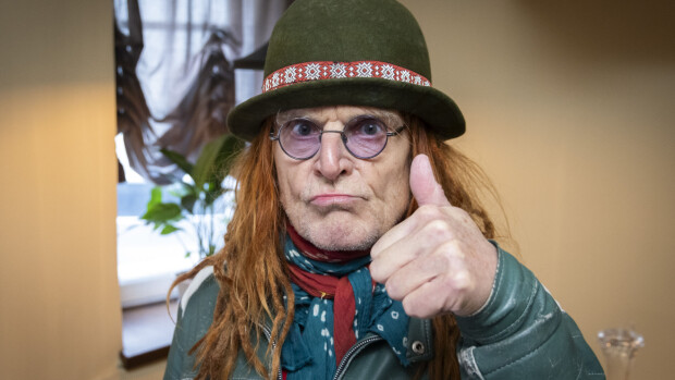Tältä Pelle Miljoona, 68, näyttää nyt – paljastaa Seiskalle: tyylin takana erikoinen fanilahja