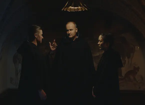 Petollisissa jäätävä tunnelma - selkään puukotettu Janne Porkka hermostui Sitalle: ”Mene teatterikorkeakouluun”