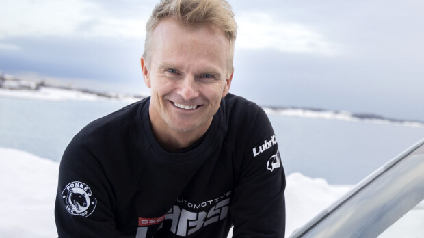 Oho! Näin iso Heikki Kovalaisen Emil-poika jo on – harvinainen kuva