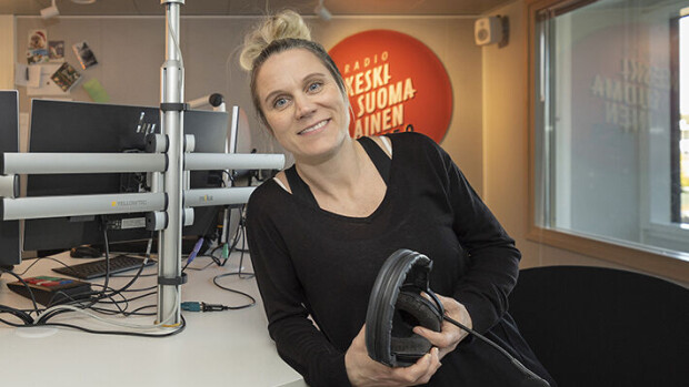 Muistatko Mummo-sarjan Maiju Jokisen? Aloitti työt radiotoimittajana Maiju Jokinen