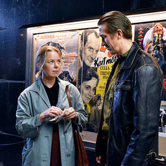 Näkökulma: Aki Kaurismäki palaa vihdoin puolustamaan Cannes-tonttiaan – ohjaajan tyyli ei ole muuttunut vuosikymmenten aikana Kuolleet lehdet Pöysti Vatanen