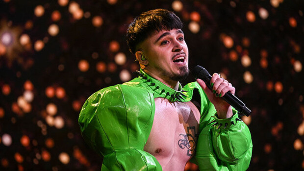 Hurja lavarakennelma ja 'possujuna' – tällainen on Käärijän euroviisuesitys Pääkuva