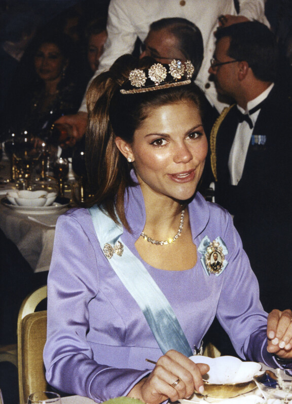 Näin kauniina Victoria edusti Nobel-gaalassa vuonna 1997.