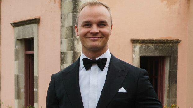 Isä ei ole koskaan tavannut Bachelor-Samin tyttöystäviä – näin hän suhtautuu ohjelman naisiin Bachelor-Sami