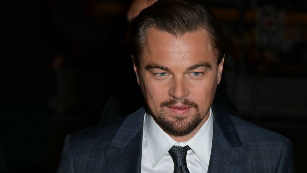 Käsi livahti housuihin! Leonardo DiCaprio, 48, jakoi intiimin hetken 25-vuotiaan tyttöystävänsä kanssa - kuvat