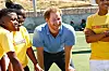 Harry on tehnyt monenlaista humanitaarista työtä. Vuonna 2015 hän vieraili Etelä-Afrikan Football for Hope -keskuksessa.