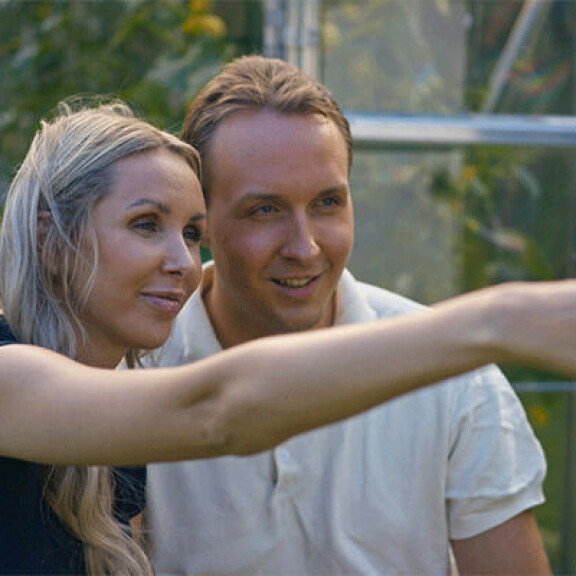 Sointu ja Topi Borg suhtautuvat julkisuuteen hyvin eri tavoin. Sointu ja Topi Borg