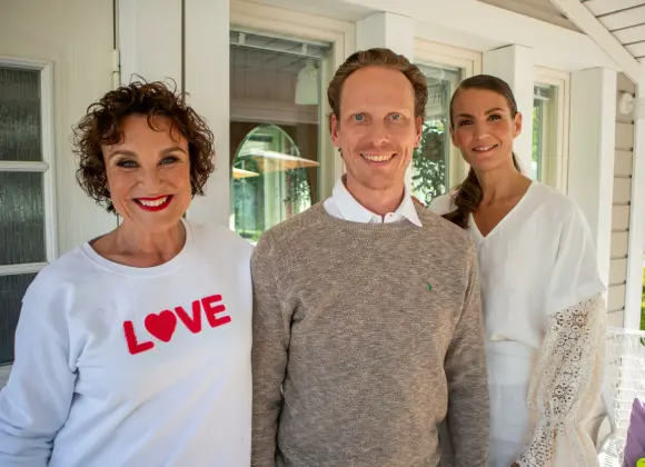 Mikan ja Jarin koti saa Suomen kaunein koti -tuomaristolta lähes täydellisen arvion: "Kuin pieni kaunis karamelli"