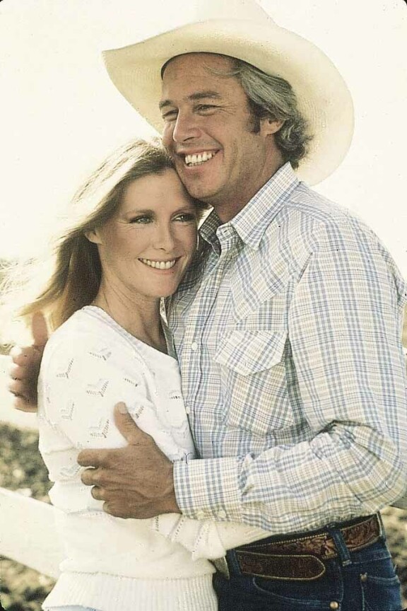 Tältä Dallas-tähdet näyttävät nyt – tunnistaisitko 1980-luvun seksisymbolia? Ray ja Donna